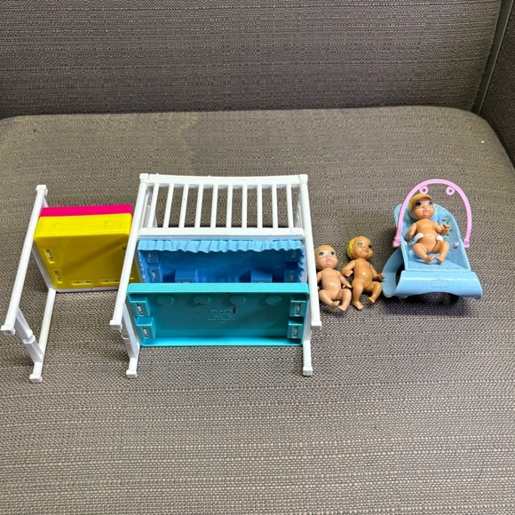 Barbie Colorful Baby Doll Playset lot - Picture 1 of 3